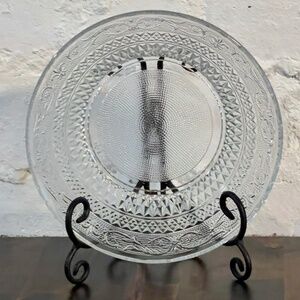 MCM KIG Malaysia  Fleur-de-lis Serving Bowl Pressed Glass Vegetable Lily Diamond